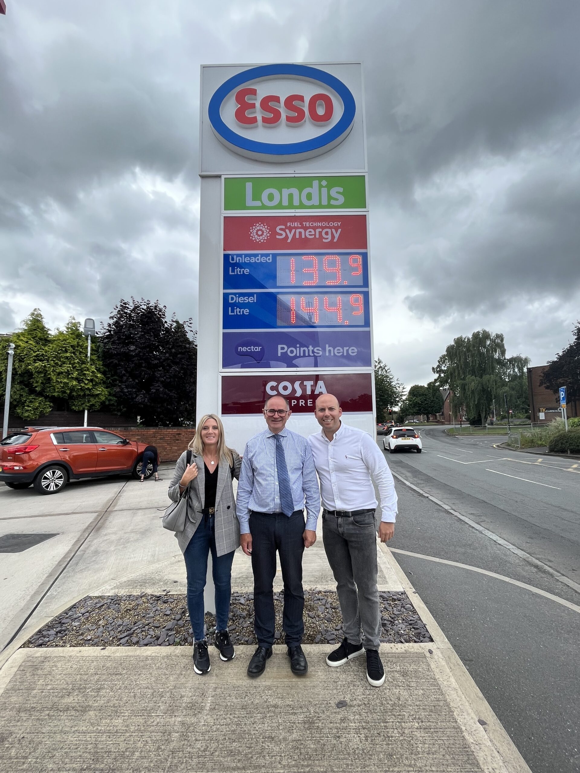 Roger Perry and Gideon Carroll CEO EdgePetrol